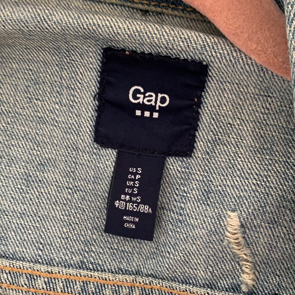 Gap Light Wash Distressed Denim Jean Jacket - Picture 3 of 5